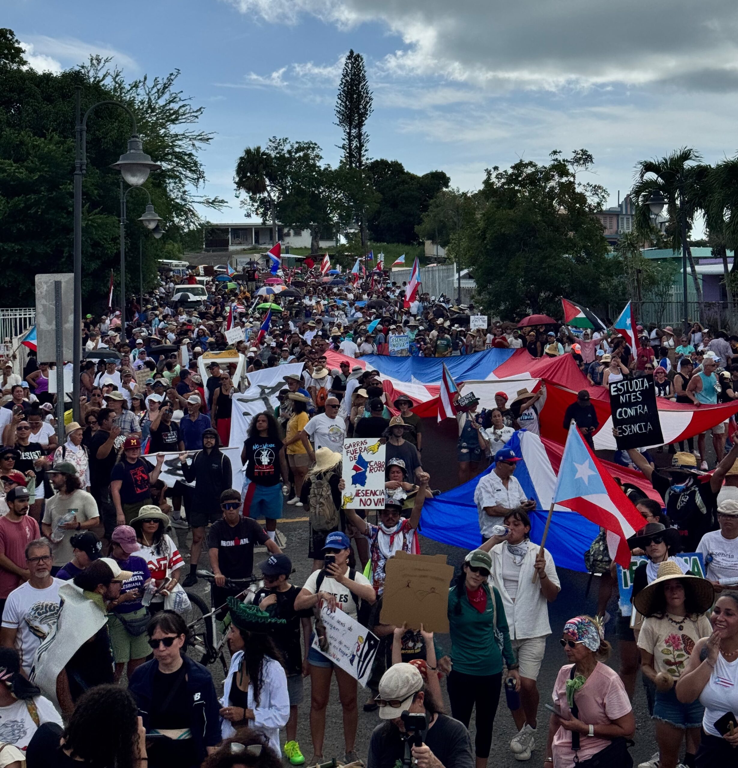 Imagen del artículo de Bandera Roja: Miles marchan contra el Proyecto Esencia en Cabo Rojo